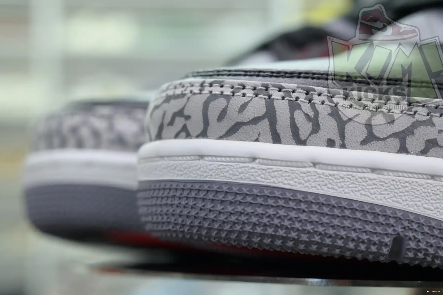 Kimikick 3“Black Jordan Air Cement Reimagined” 0825